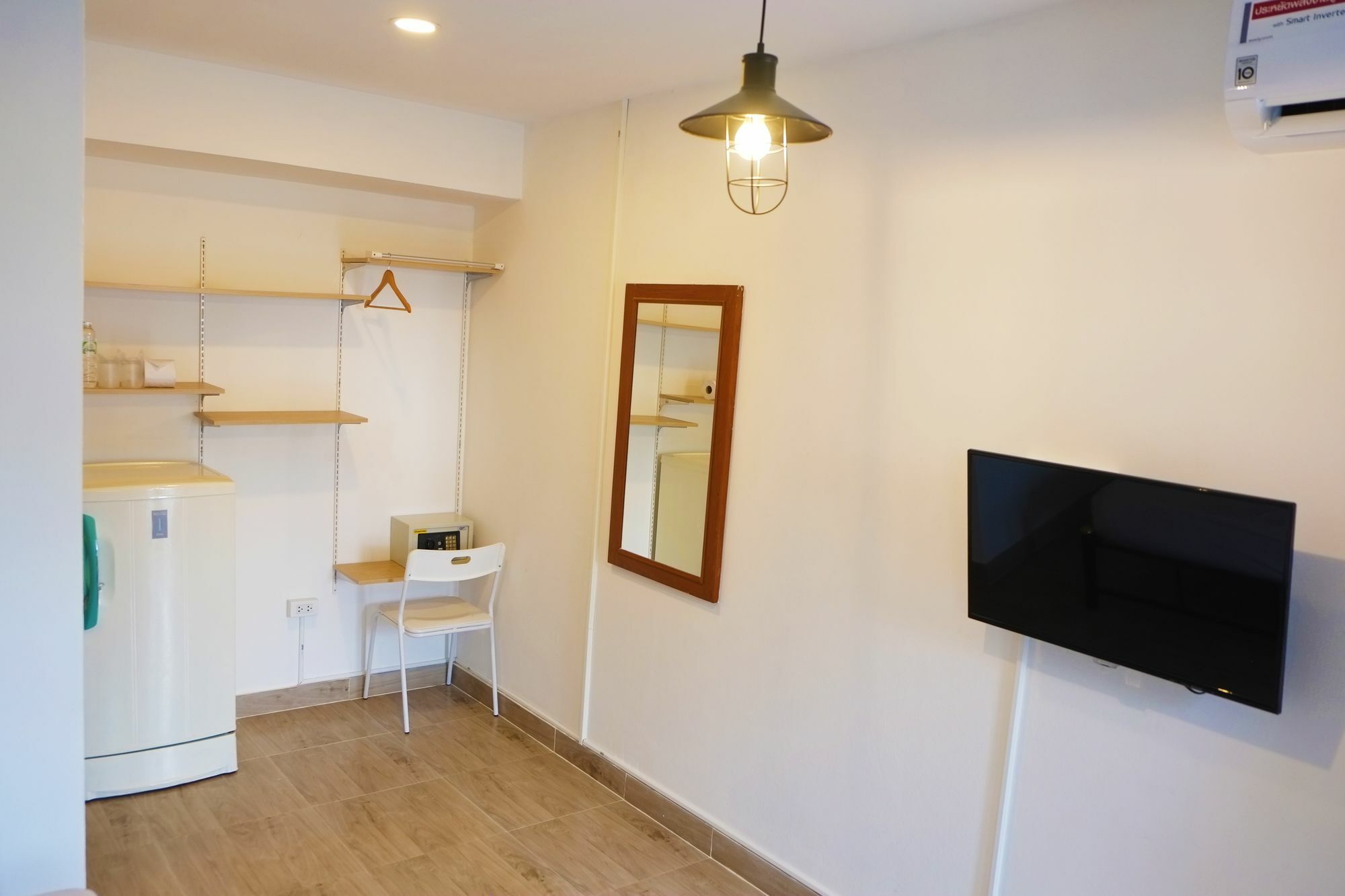 Mypatong Social Hostel Екстер'єр фото