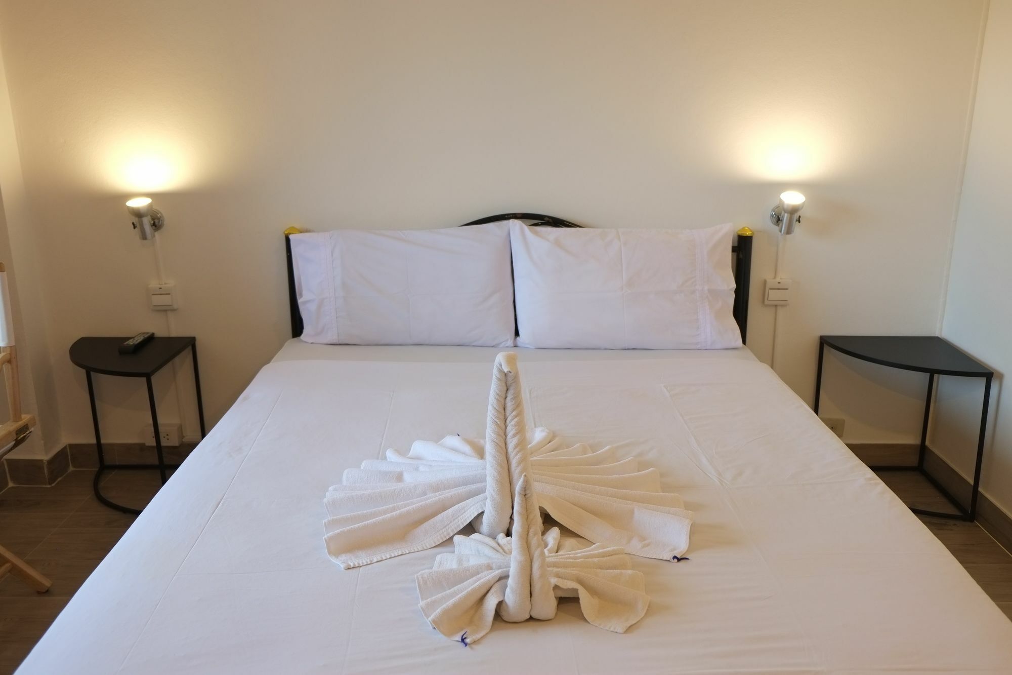 Mypatong Social Hostel Екстер'єр фото