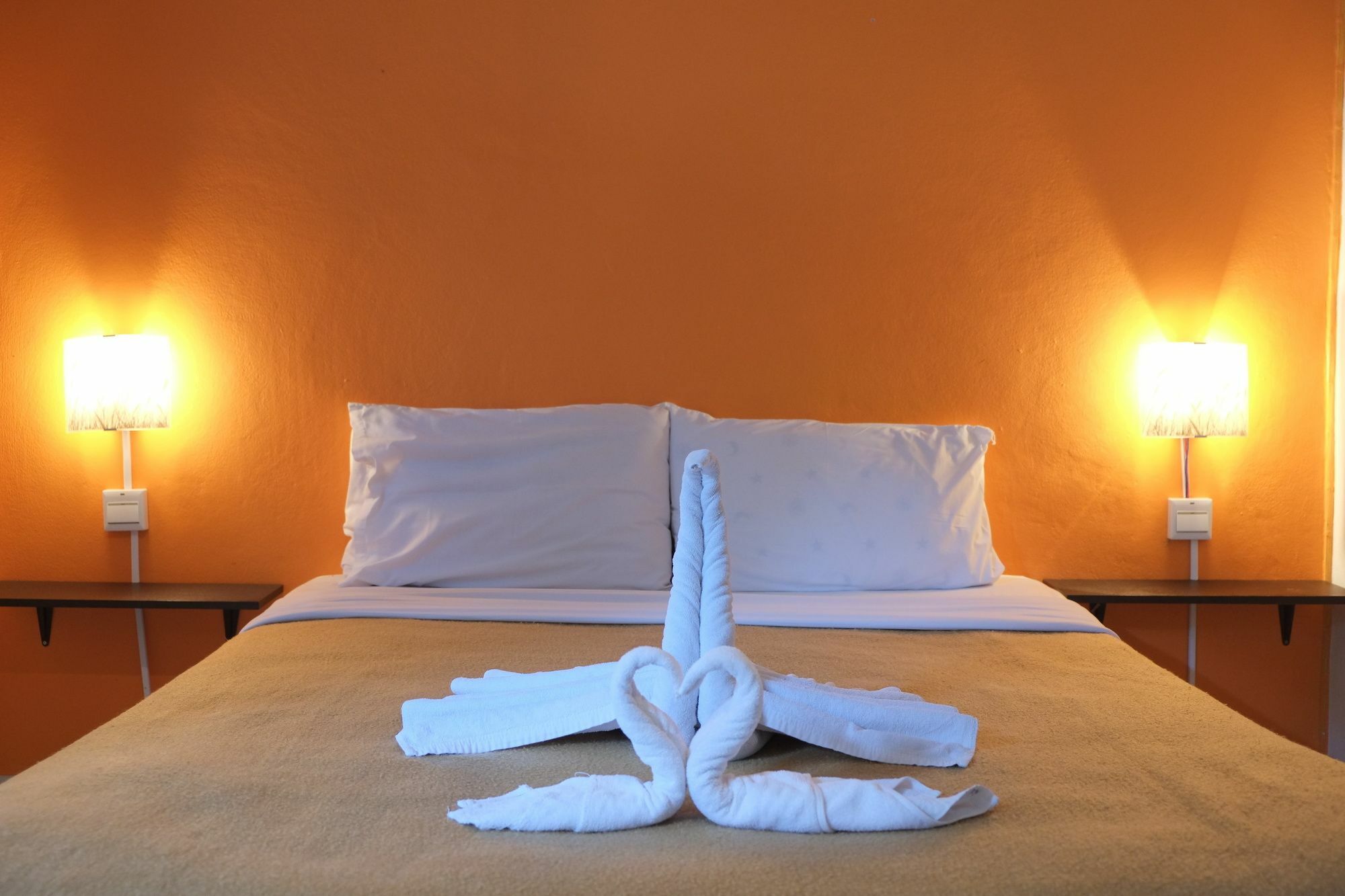 Mypatong Social Hostel Екстер'єр фото