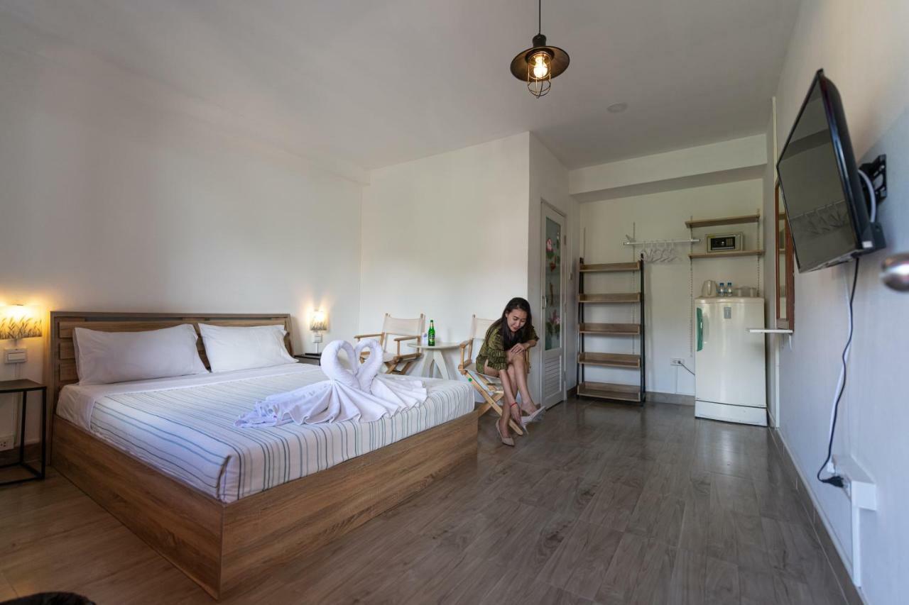Mypatong Social Hostel Екстер'єр фото