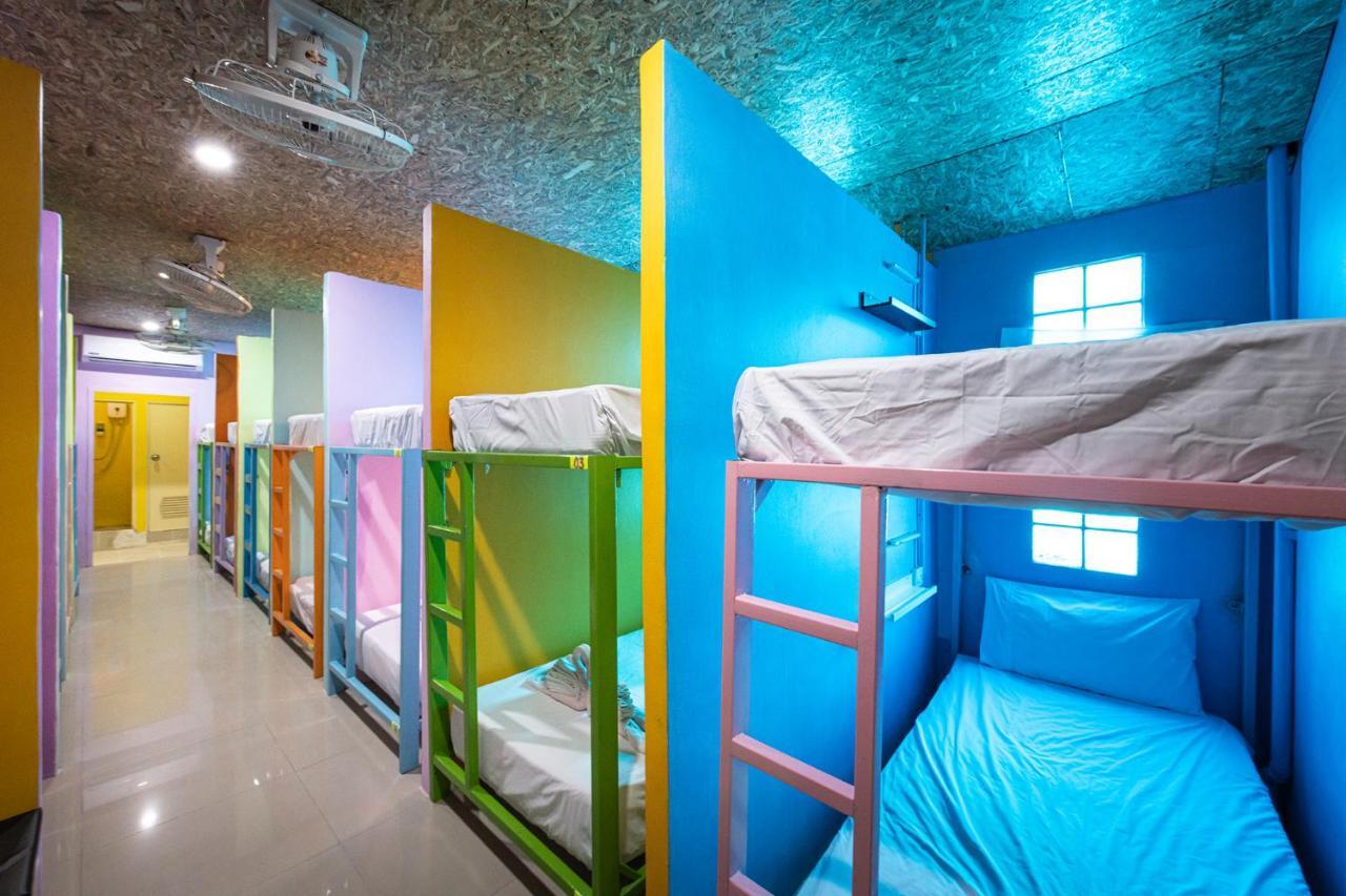 Mypatong Social Hostel Екстер'єр фото