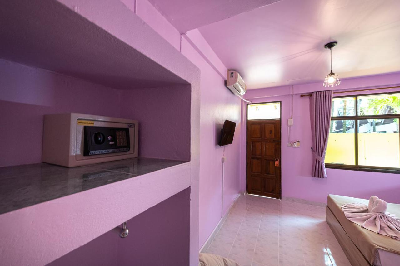 Mypatong Social Hostel Екстер'єр фото